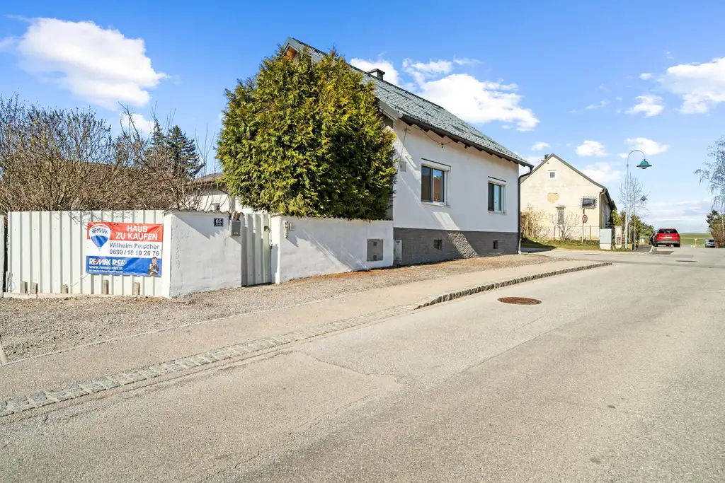 "Haus mit Charme und Potenzial – Gestalten Sie Ihr neues Zuhause!"