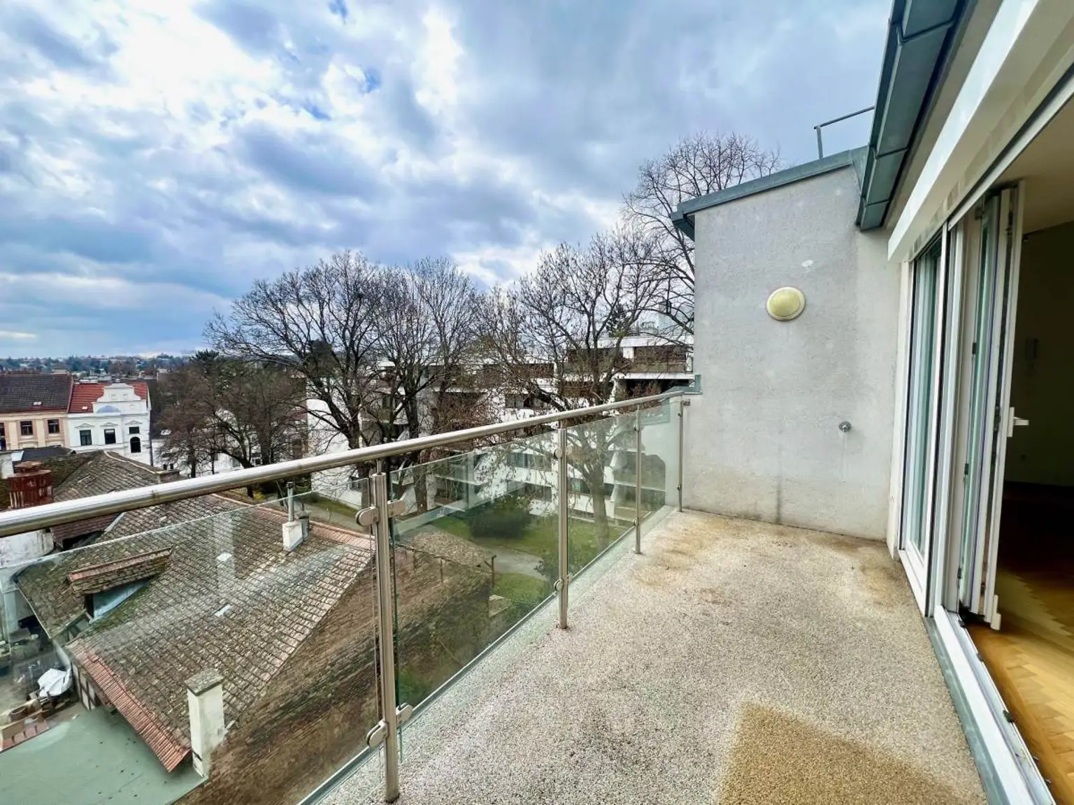 O | ++ NEU ++ SCHÖNE ZWEI  Zimmer mit TERRASSE - Altbau | Prima Service Immobilien