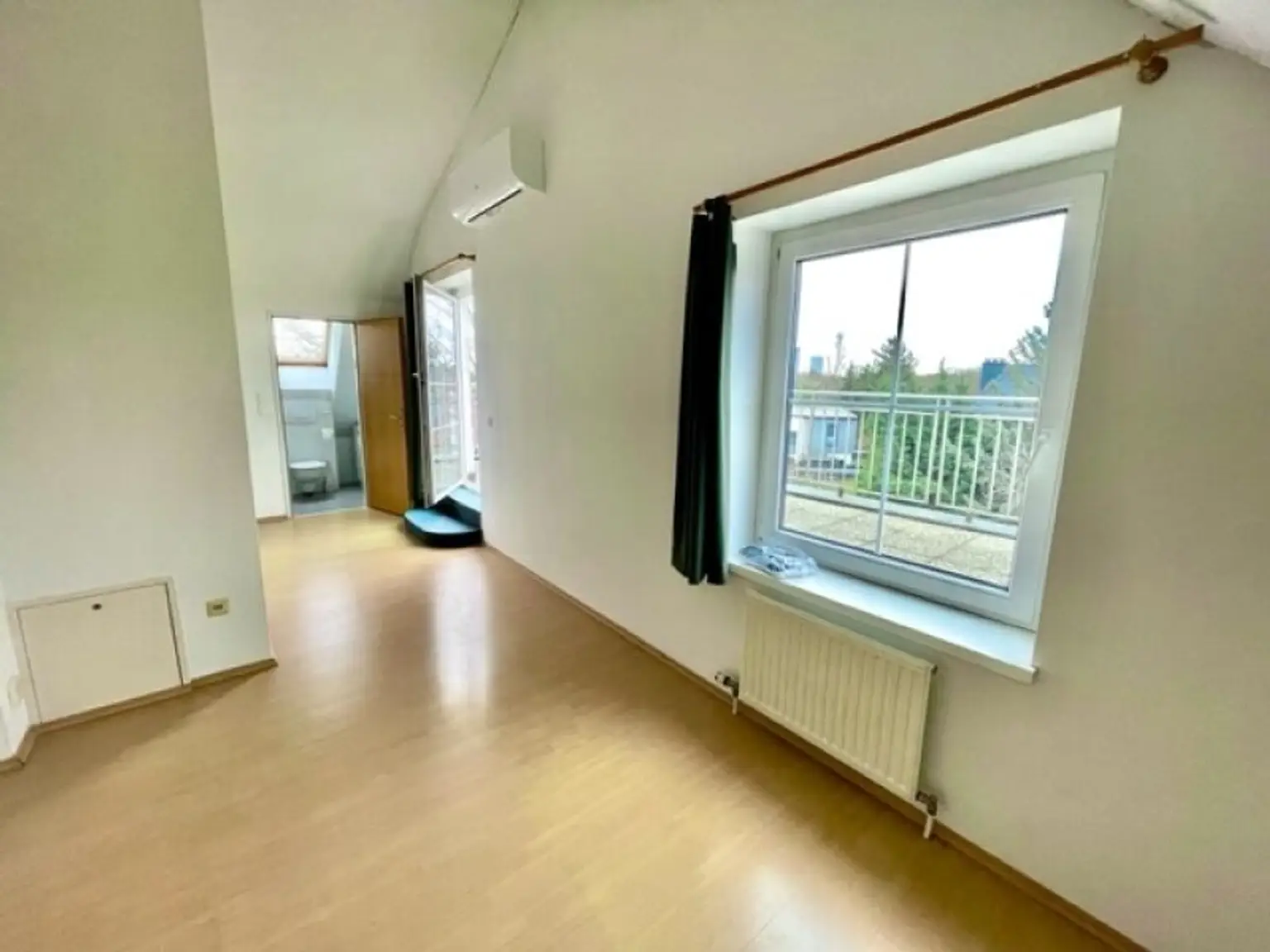 MIETOBJEKT- Wunderschönes Doppel-Haus mit herrlichen Terrassen & Garten - BRUCKHAUFEN -Nähe Donauturm - Uno- City!