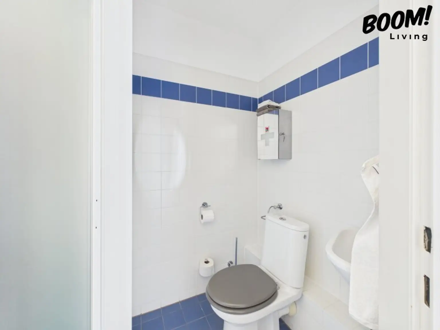 Traumhafte 3,5-Zimmer-Dachgeschosswohnung mit Balkon und Terrasse in 1230 Wien!