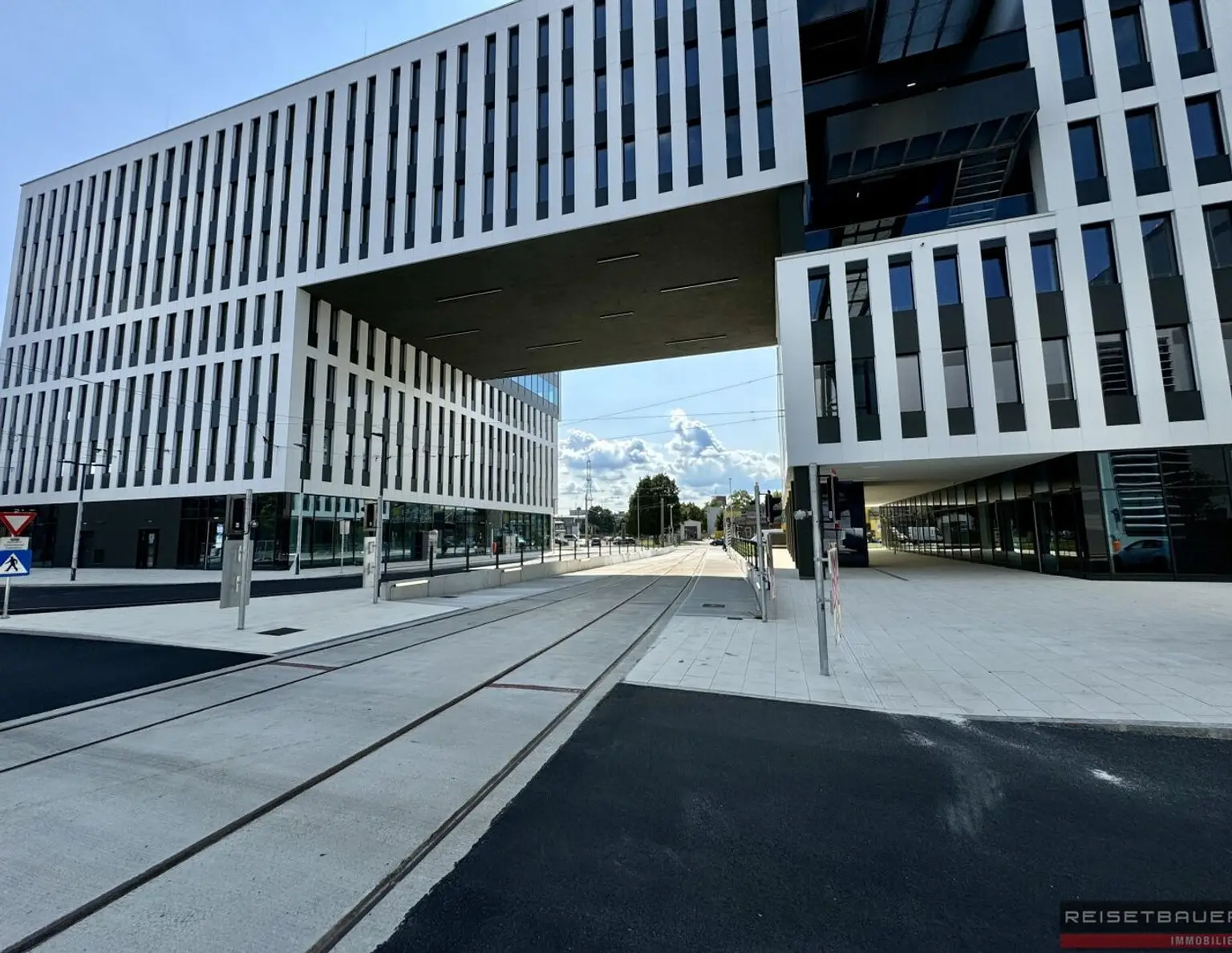 DAS HAFENPORTAL I 1030 m² BÜROFLÄCHE IM 4.OG