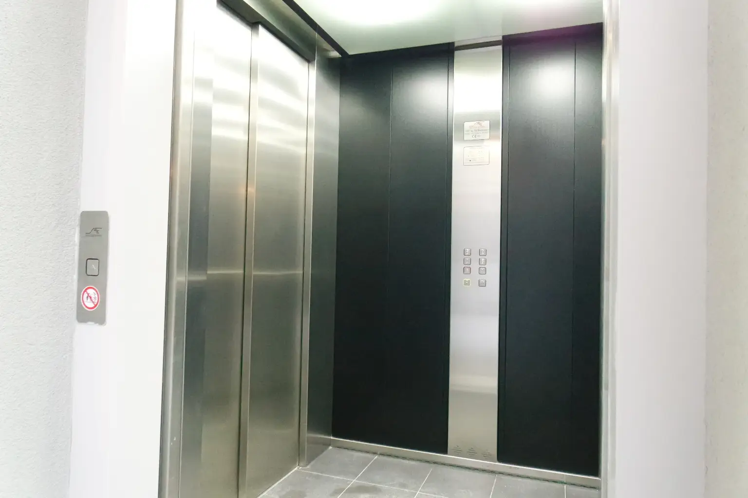 Dachterrassen Wohnung - mit Hybridheizung! Video + Klimaanlage