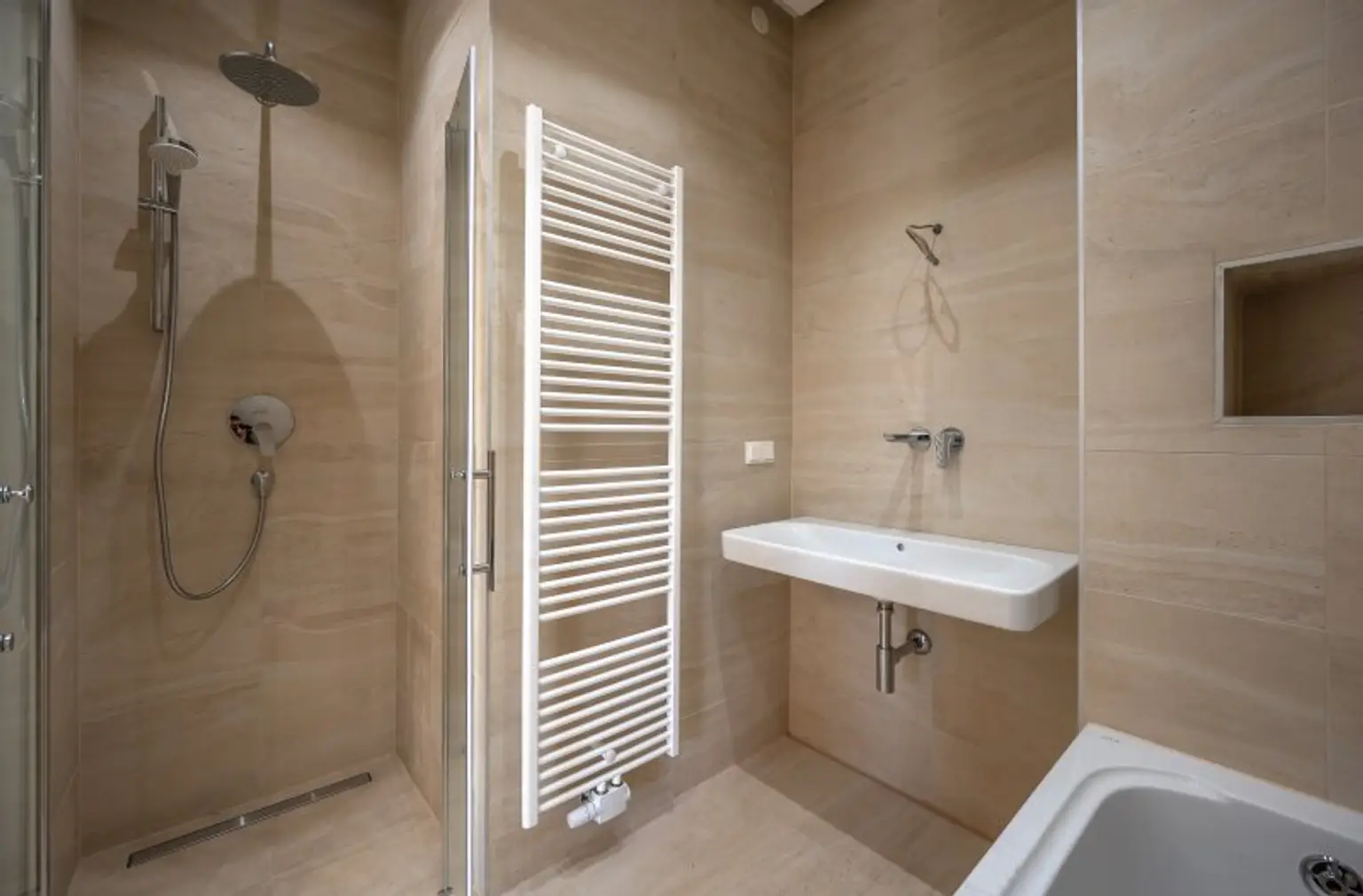 ++NEU++ Fantastische 3-Zimmer Altbauwohnung – Generalsaniert & Stilvoll