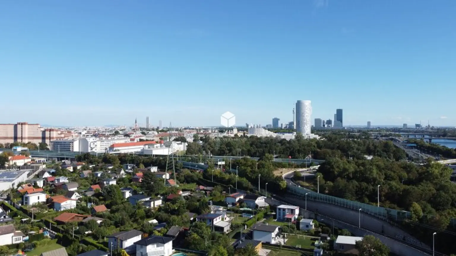 Exklusive Gartenwohnung an der Donau im Erstbezug mit traumhaftem Blick auf den Kahlenberg!