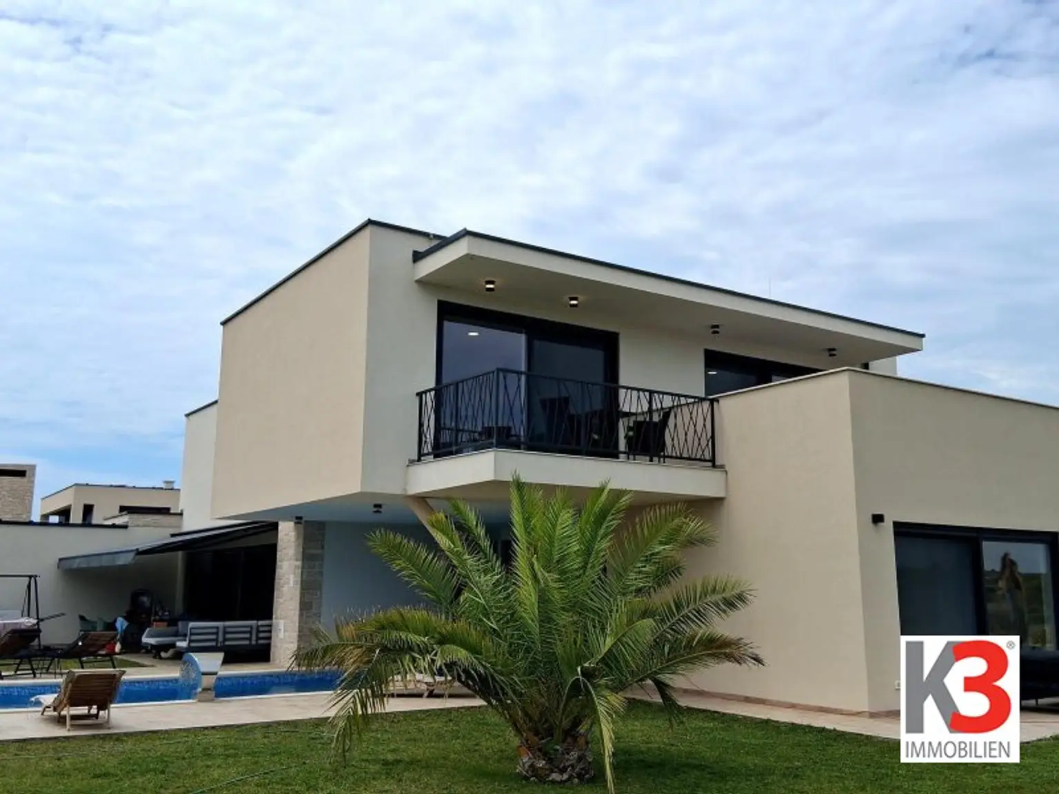 K3 - Moderne Villa in Novigrad