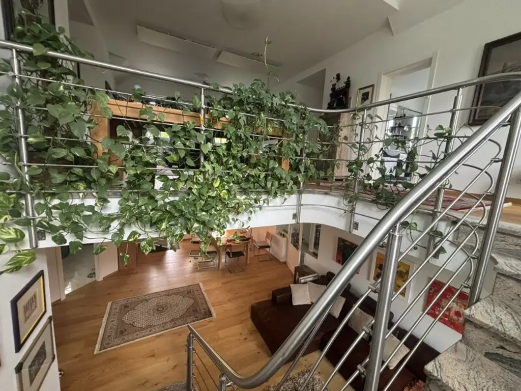 Luxus und Wohlbefinden - Traumvilla mit uneinsehbarem Garten in Grünlage