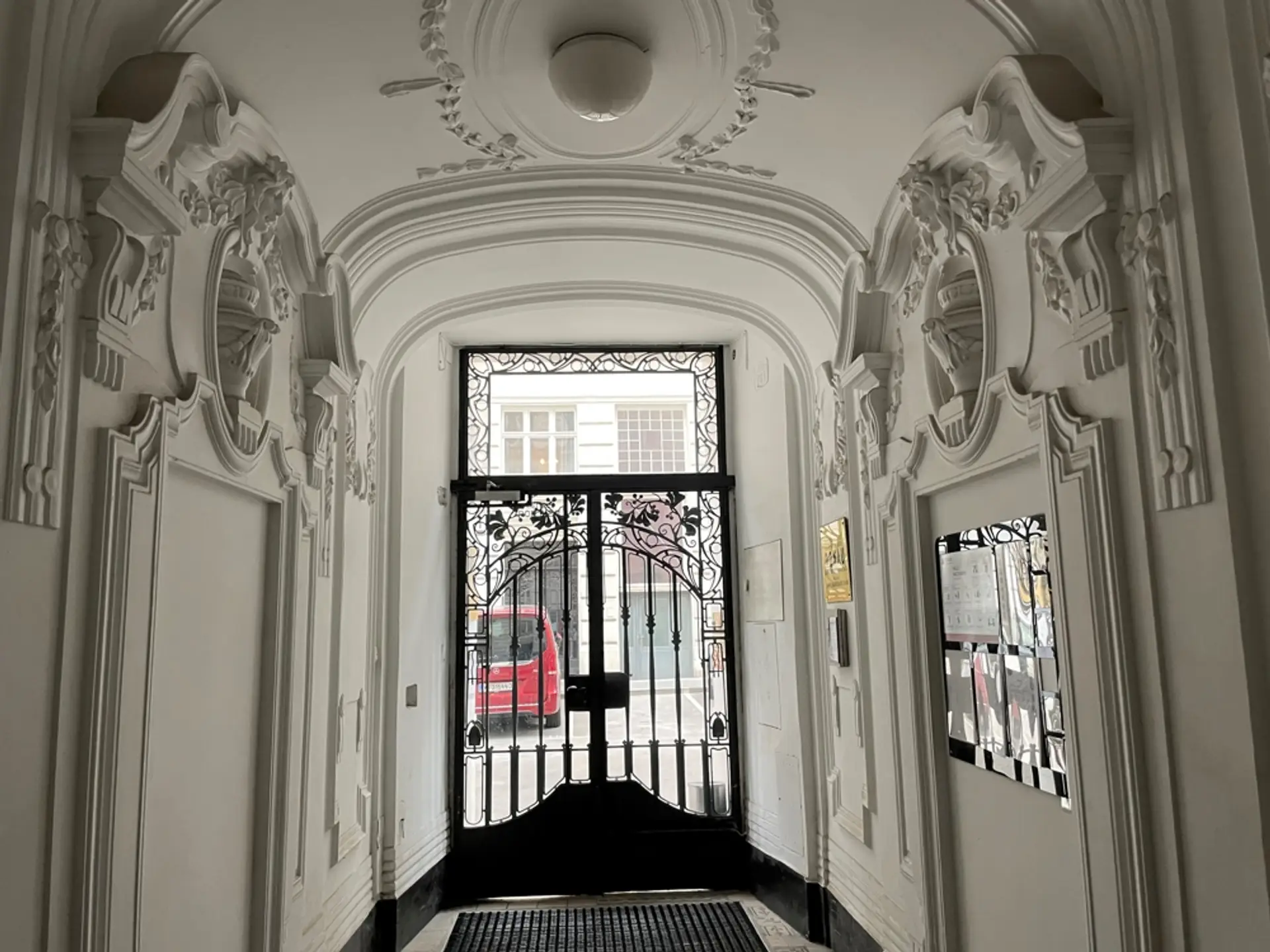 1070 Wien, Neubaugasse 64-66 Eingang