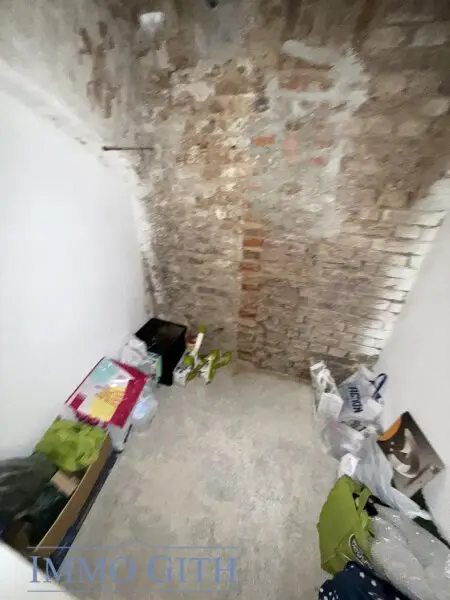 UNBEFRISTETE 2-ZIMMER-WOHNUNG MIT LIFT & U1 „ALTES LANDGUT“ VOR DER TÜR – 1100 WIEN ZU MIETEN!