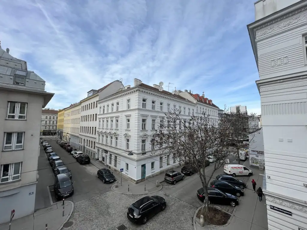 Optimal geschnittene 2-Zimmer- Wohnung - 
U6 nur 2 min. zu Fuß