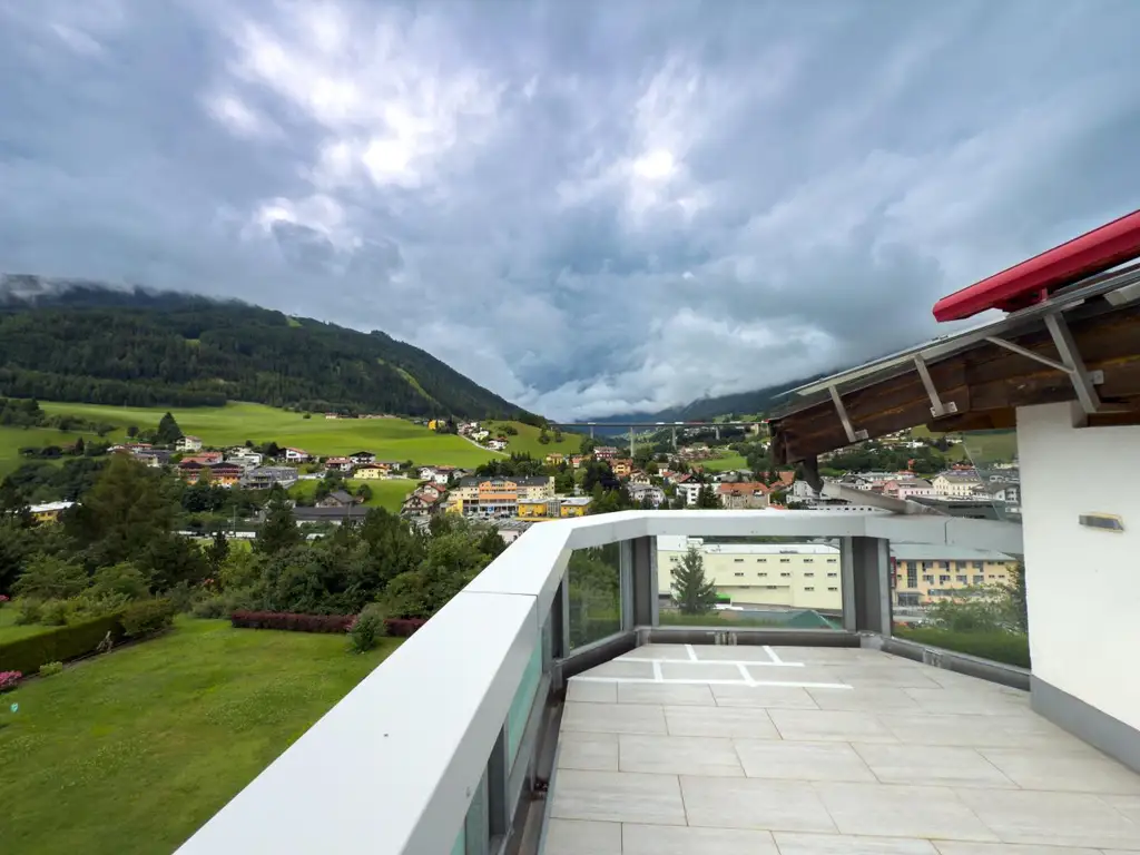 Weitblick über das Wipptal  - Dachgeschoßwohnung mit zwei Ebenen in Steinach