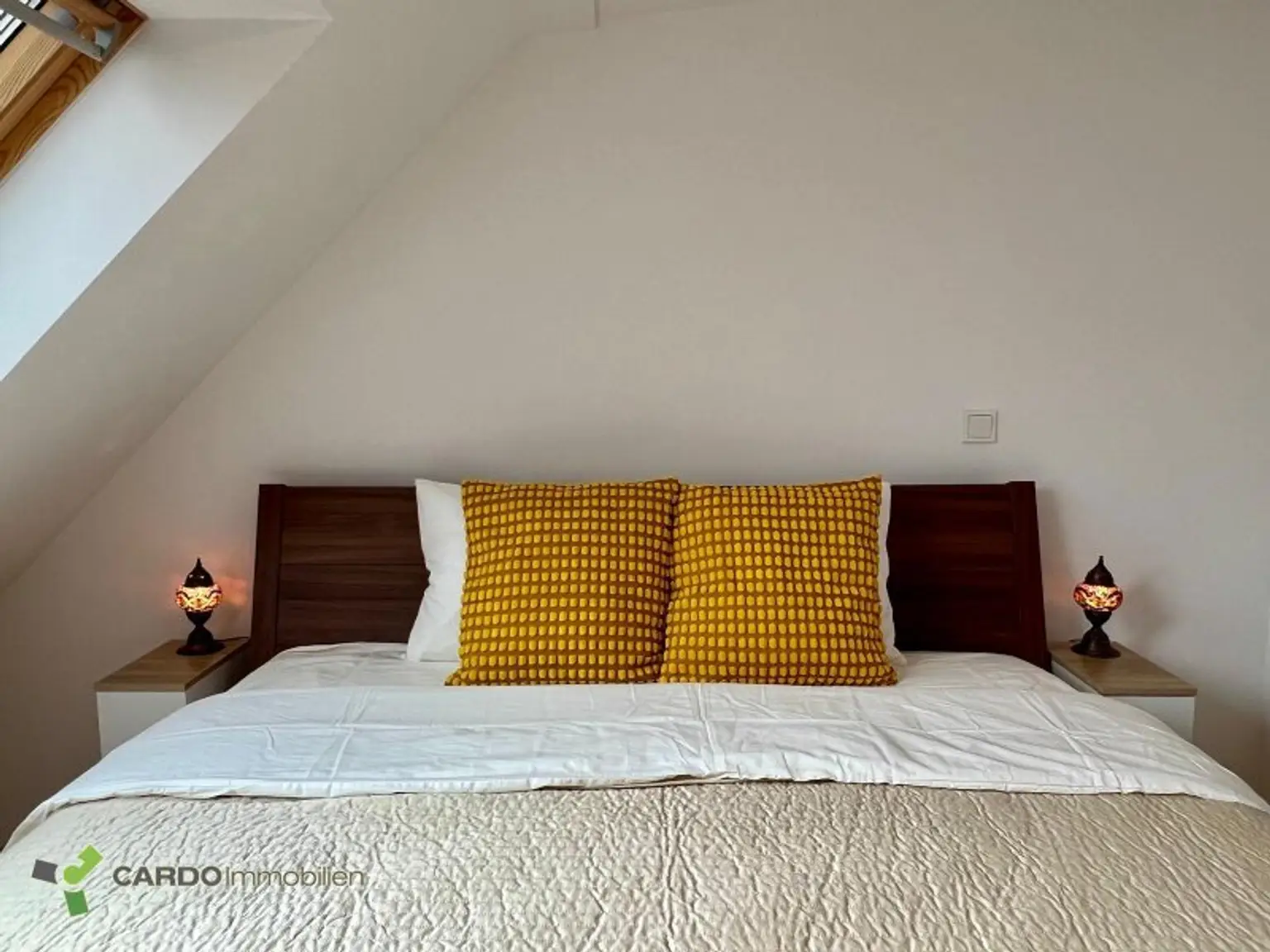 3 Zimmer Maissonettewohnung mit Garagenplatz, möbliert