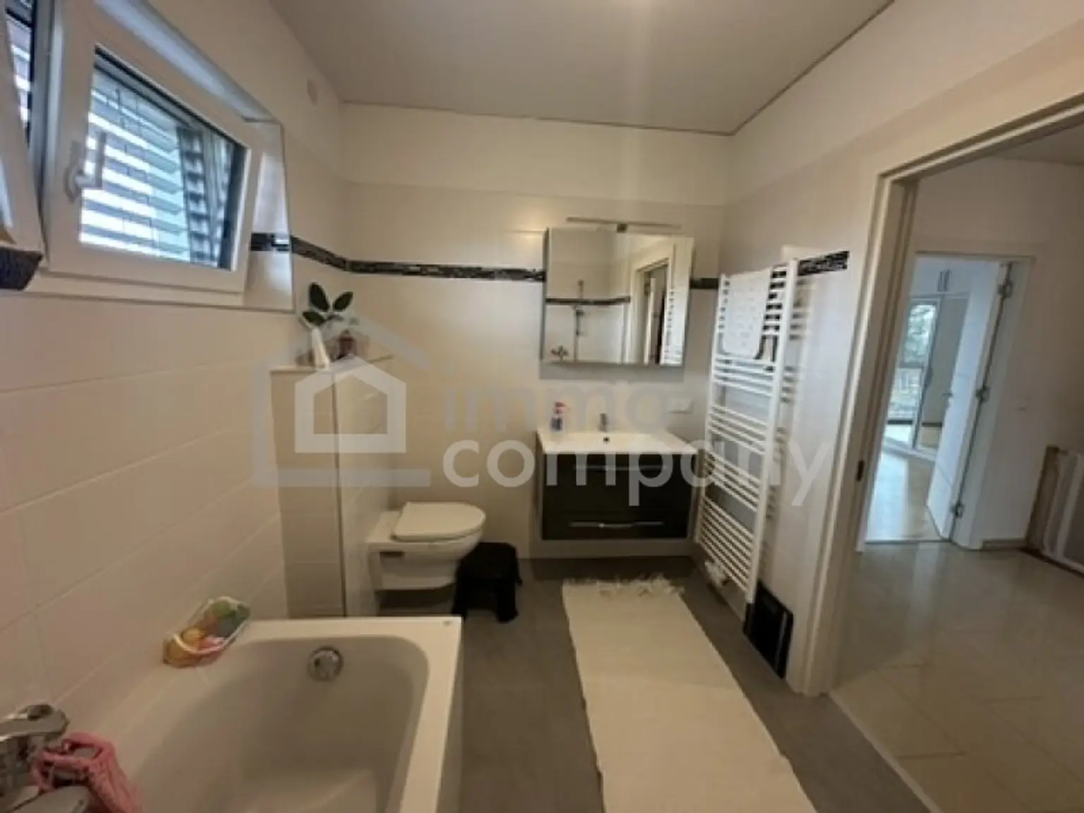 Modernisierte Doppelhaushälfte in Gänserndorf: Ihr neues Zuhause mit Garten und Terrasse!