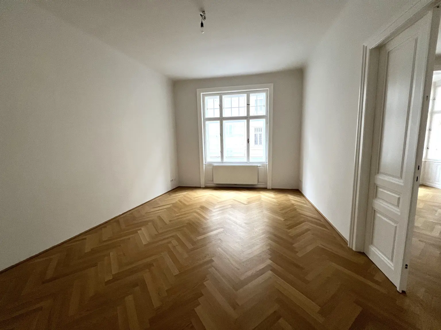 Charmante 4-Zimmer-Altbauwohnung in ruhiger Straße nahe Belvedere
