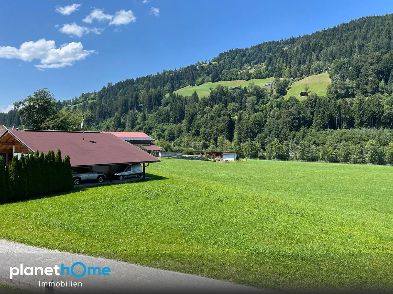 AUSSICHT VOM BALKON