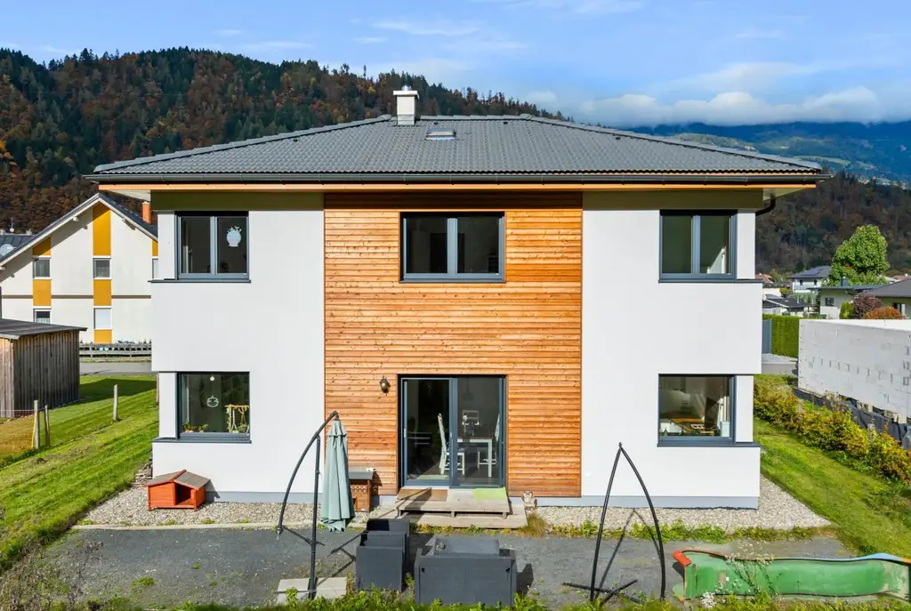 Modernes Fertighaus mit großem Grundstück in Sachsenburg