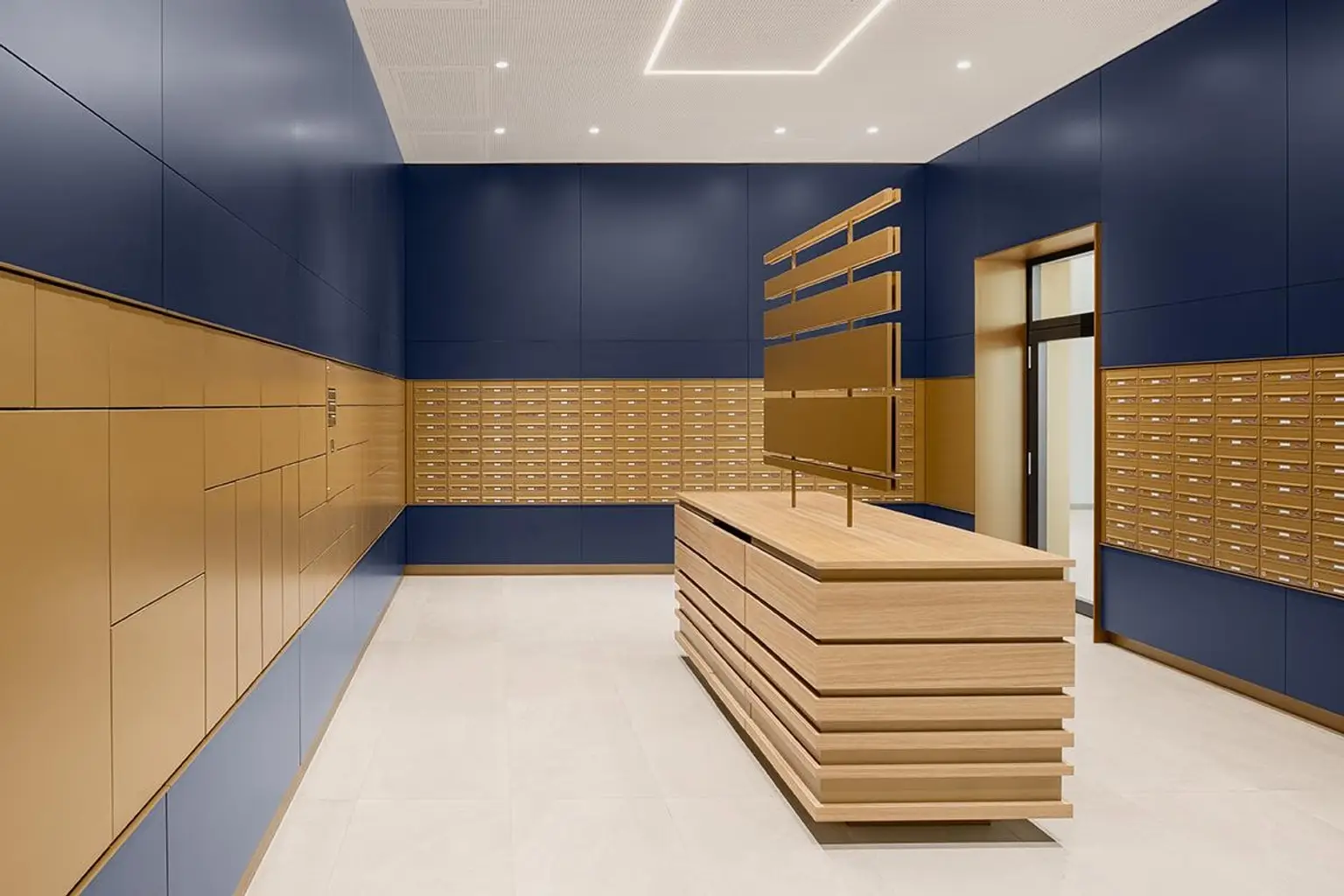 Lobby Wohnhaus / Postkästchen