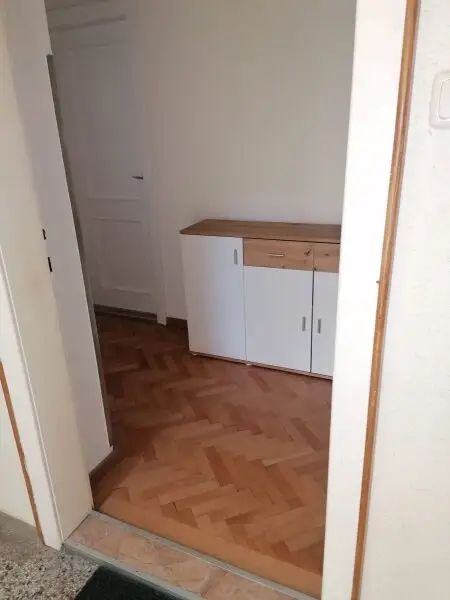 Gemütliche, kleine Wohnung mit Gemeinschaftsgarten