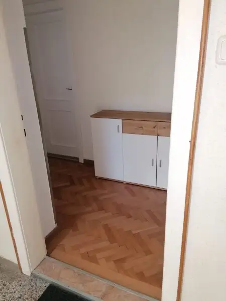 Gemütliche, kleine Wohnung mit Gemeinschaftsgarten