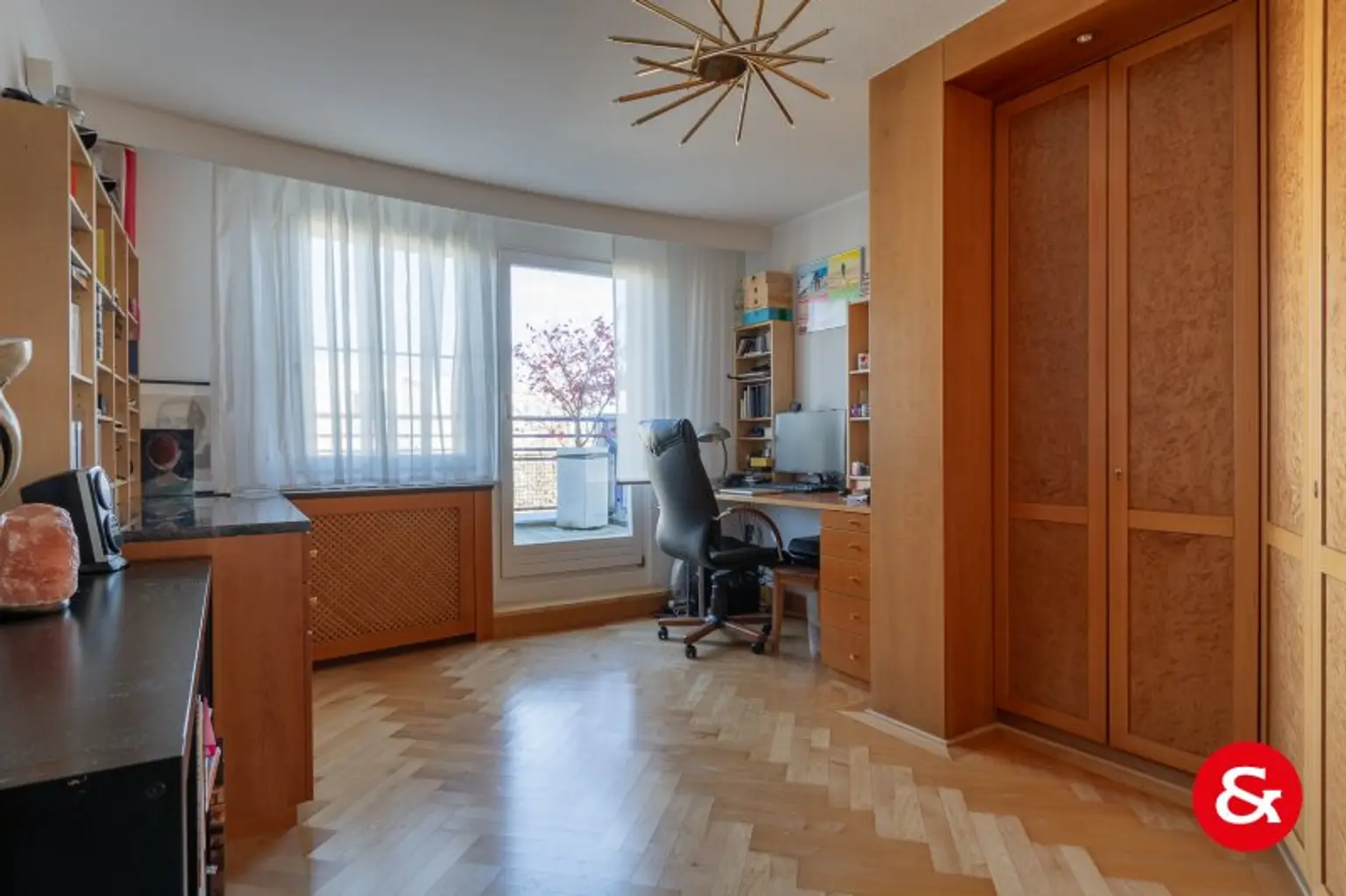 Sonnige 6-Zimmer-Terrassenwohnung mit 2 Garagenplätzen! | auch auf 2 Wohnungen teilbar!