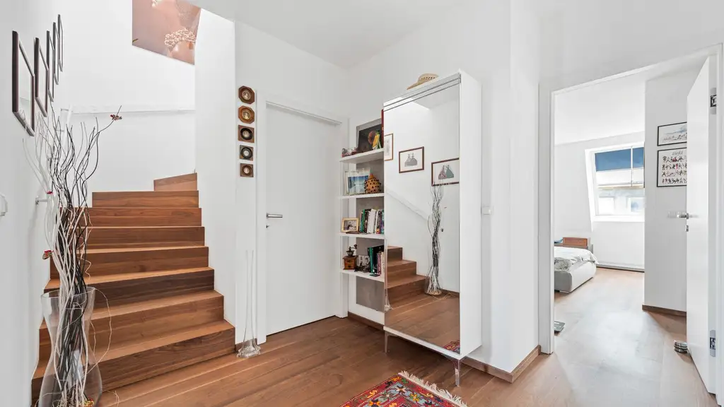 Wohnen über den Dächern Wiens – Maisonette-Highlight mit 3 Aussenflächen mitten im 7. Bezirk!