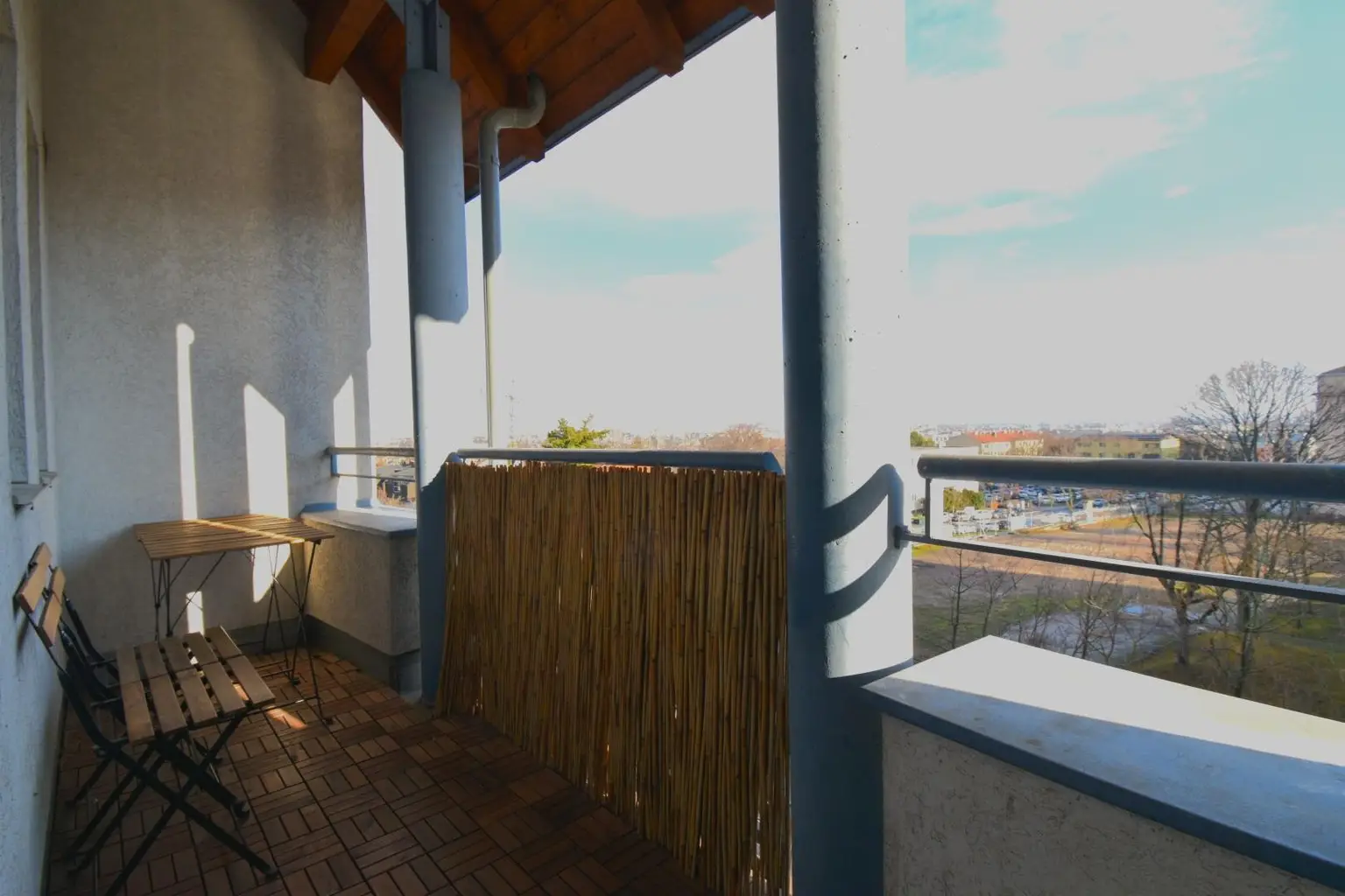 Bild 9, Balkon