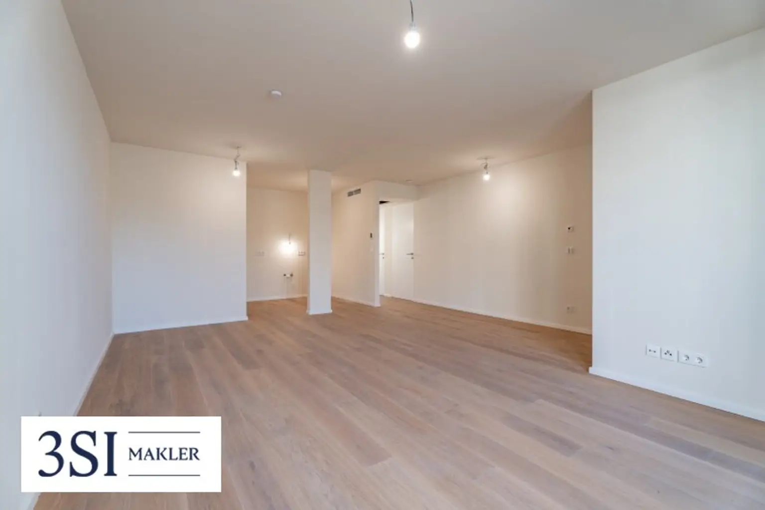 Ein Zuhause zum Wohlfühlen – lichtdurchflutete Dachgeschosswohnung mit Loggia