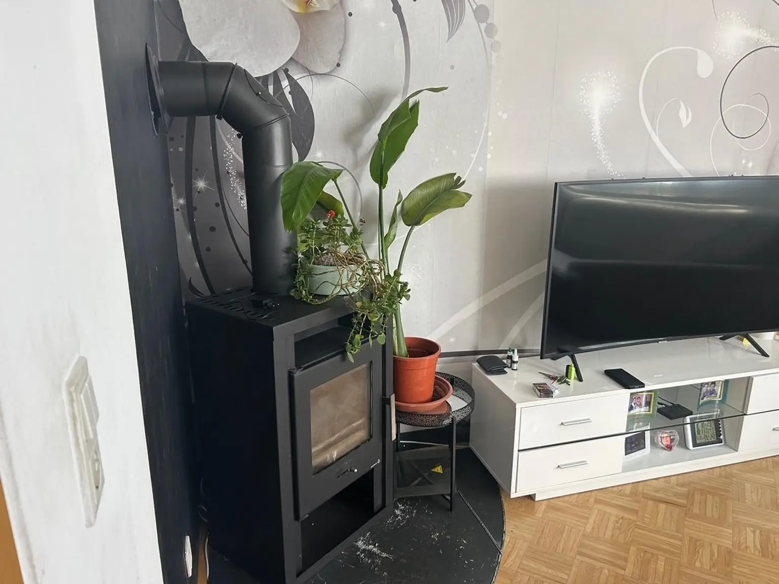 Kompaktes Wohnhaus mit Keller