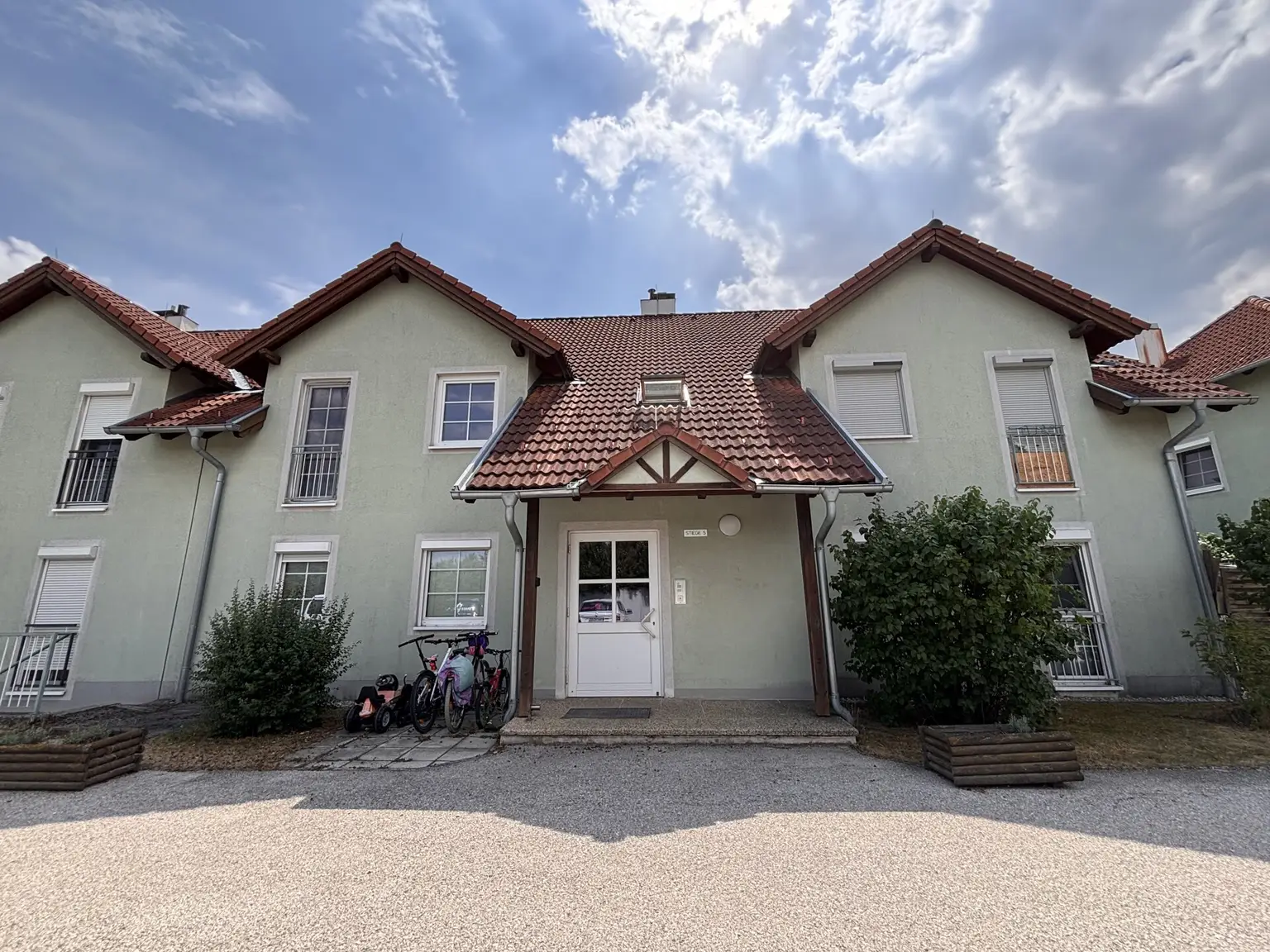 3 Zimmer mit Balkon & Parkplatz