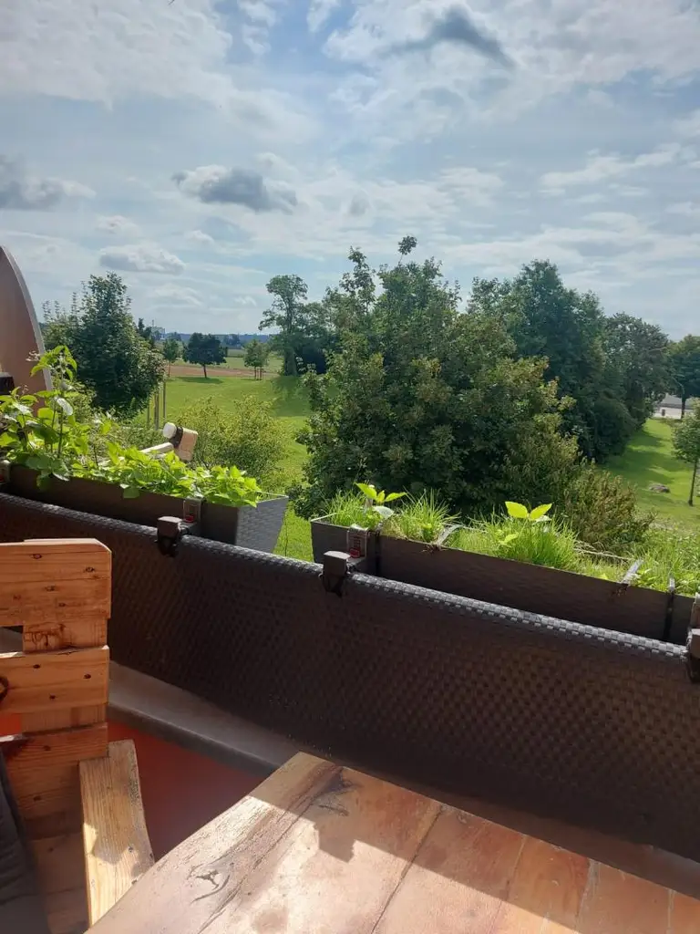 Attraktive 3-Zimmer-Wohnung mit Loggia und Blick ins Grüne