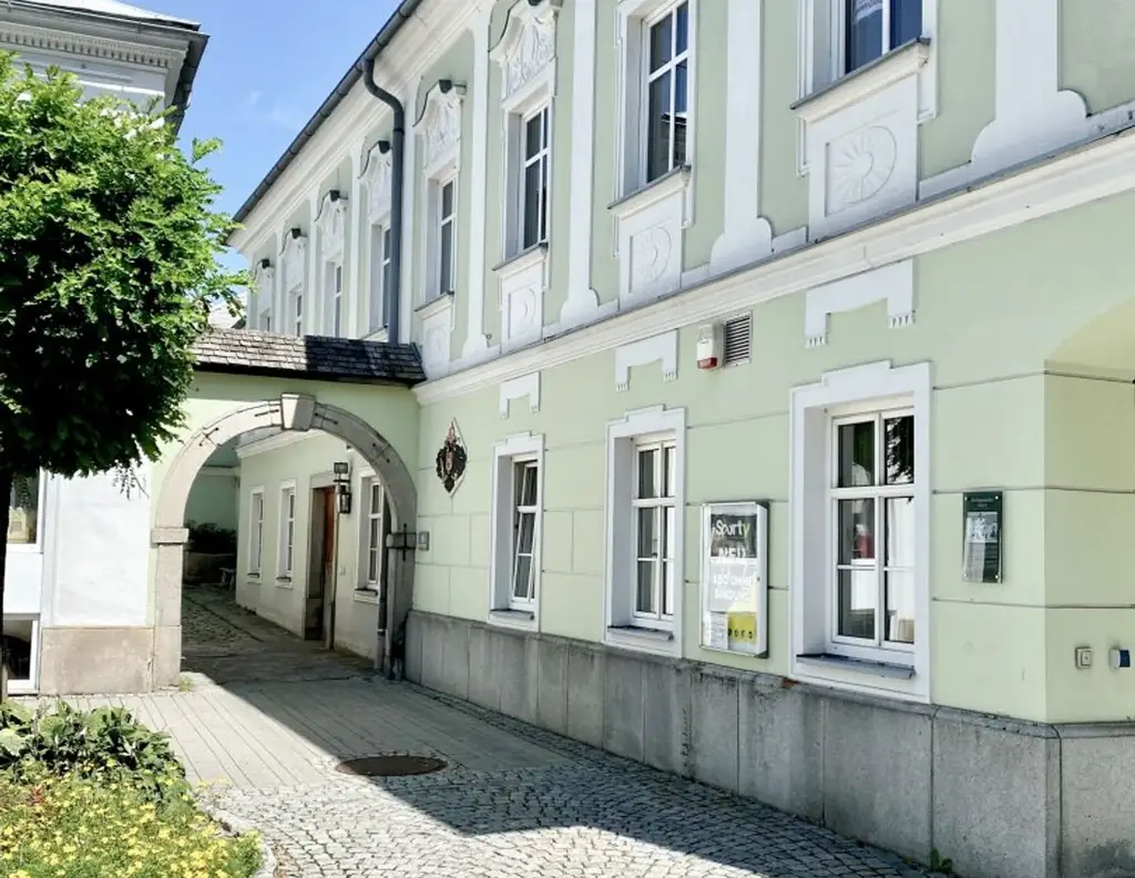 Attraktives Zinshaus in Bad Leonfelden - Ihre Chance auf lukrative Rendite!