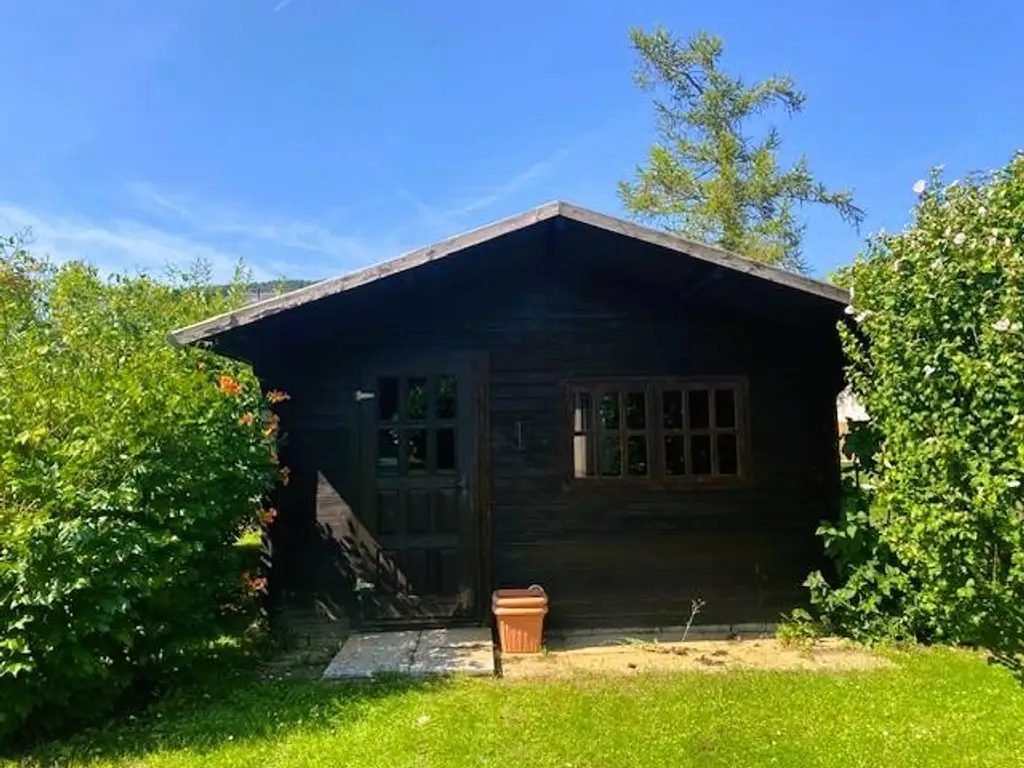 Einziehen und bleiben! Gepflegter Bungalow, traumhafte Grünlage!