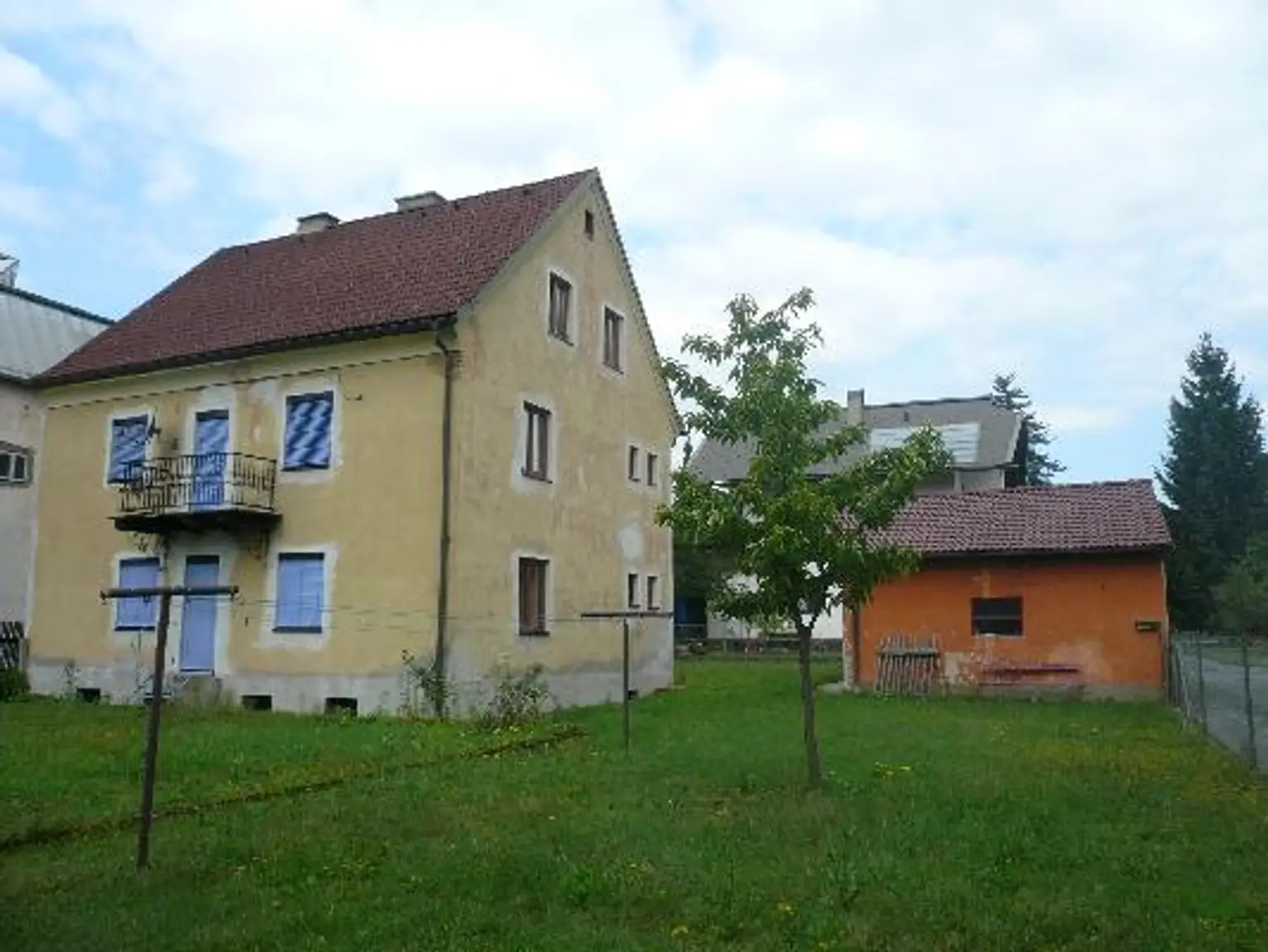 Renovierungsbed. Haus in bester Wohnlage!
