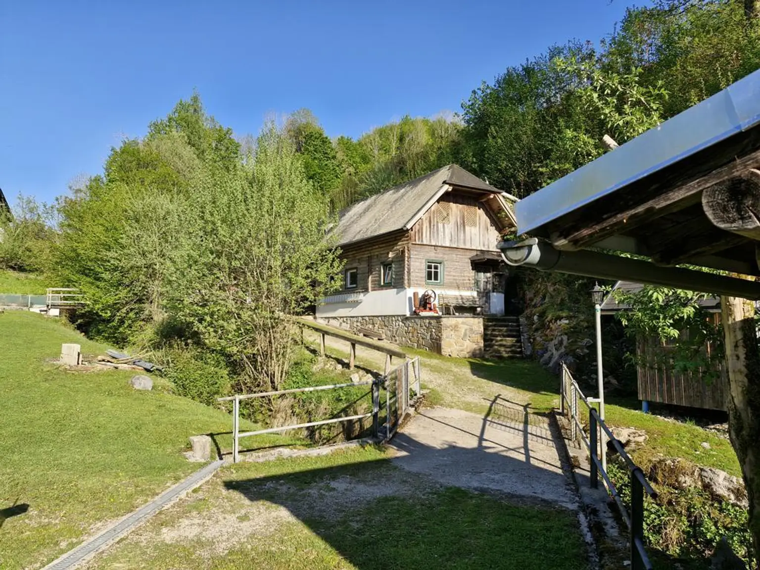 Ein Juwel des 18. Jahrhunderts – Historisches Anwesen  mit modernem Wohntraum und idyllischem Grundstück