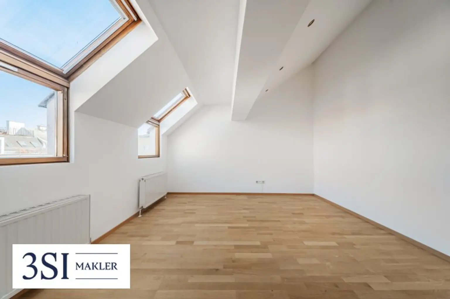 Klausgasse 46: Helle 1,5-Zimmer-Dachgeschoßwohnung mit hofseitiger Terrasse