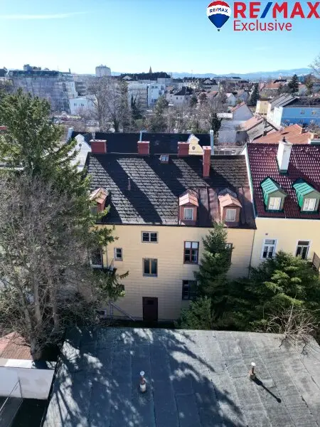 Zeitwandel - Mehrparteienhaus mit Entwicklungspotenzial in Wiener Neustadt!