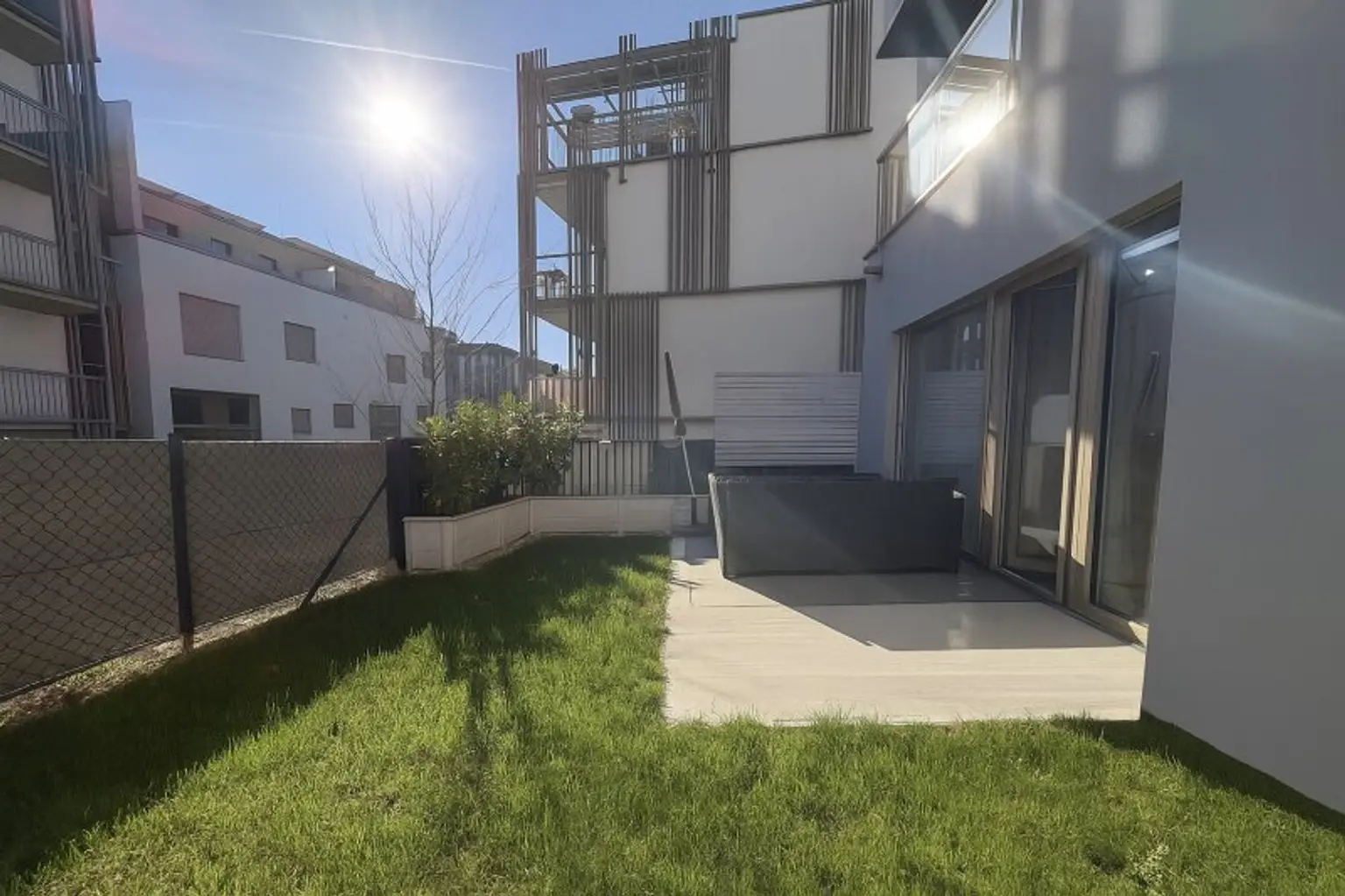 Traumhafte Gartenwohnung mit Klimaanlage I Garage I Eigengarten