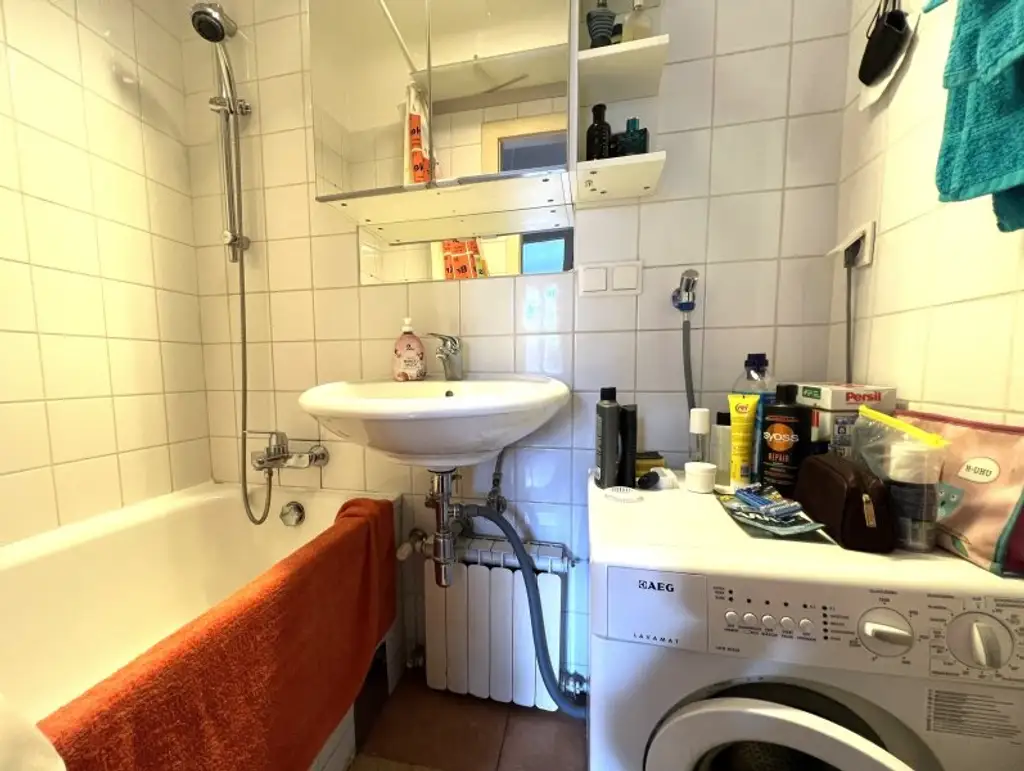 Helle und ruhige 2-Zimmer-Wohnung in einer verkehrsgünstigen Lage des 19. Bezirks