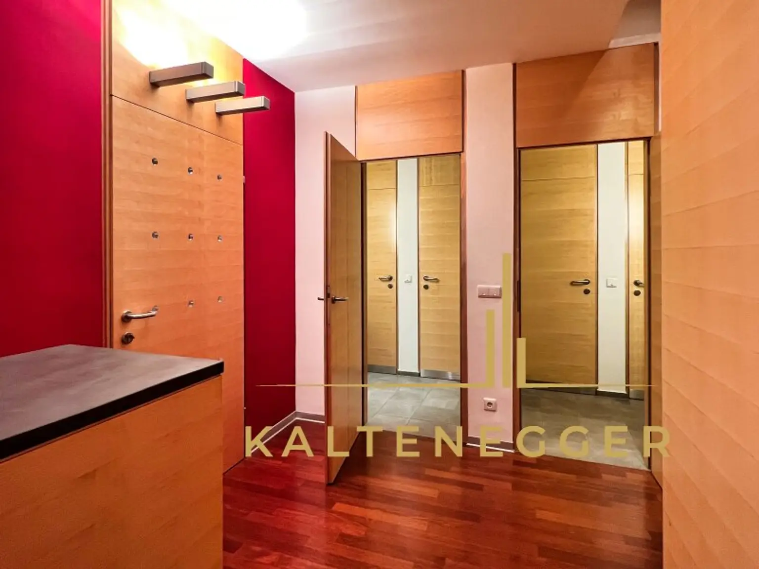 Nußdorfer Platz: Hochwertiges Büro 608 m² mit großer Terrasse  -   MIETE  10 € / m²