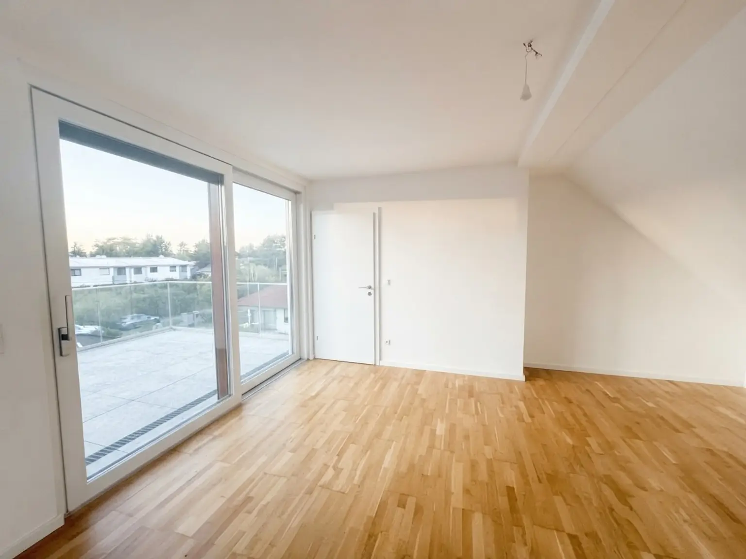 Traumhaftes Einfamilienhaus in Wien mit Garten, Terrassen und Stellplatz - Miete oder Kauf