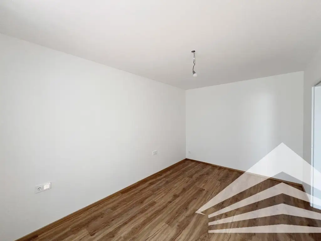 Wunderschöne 2-Zimmer Wohnung mit großem Balkon in Puchenau!