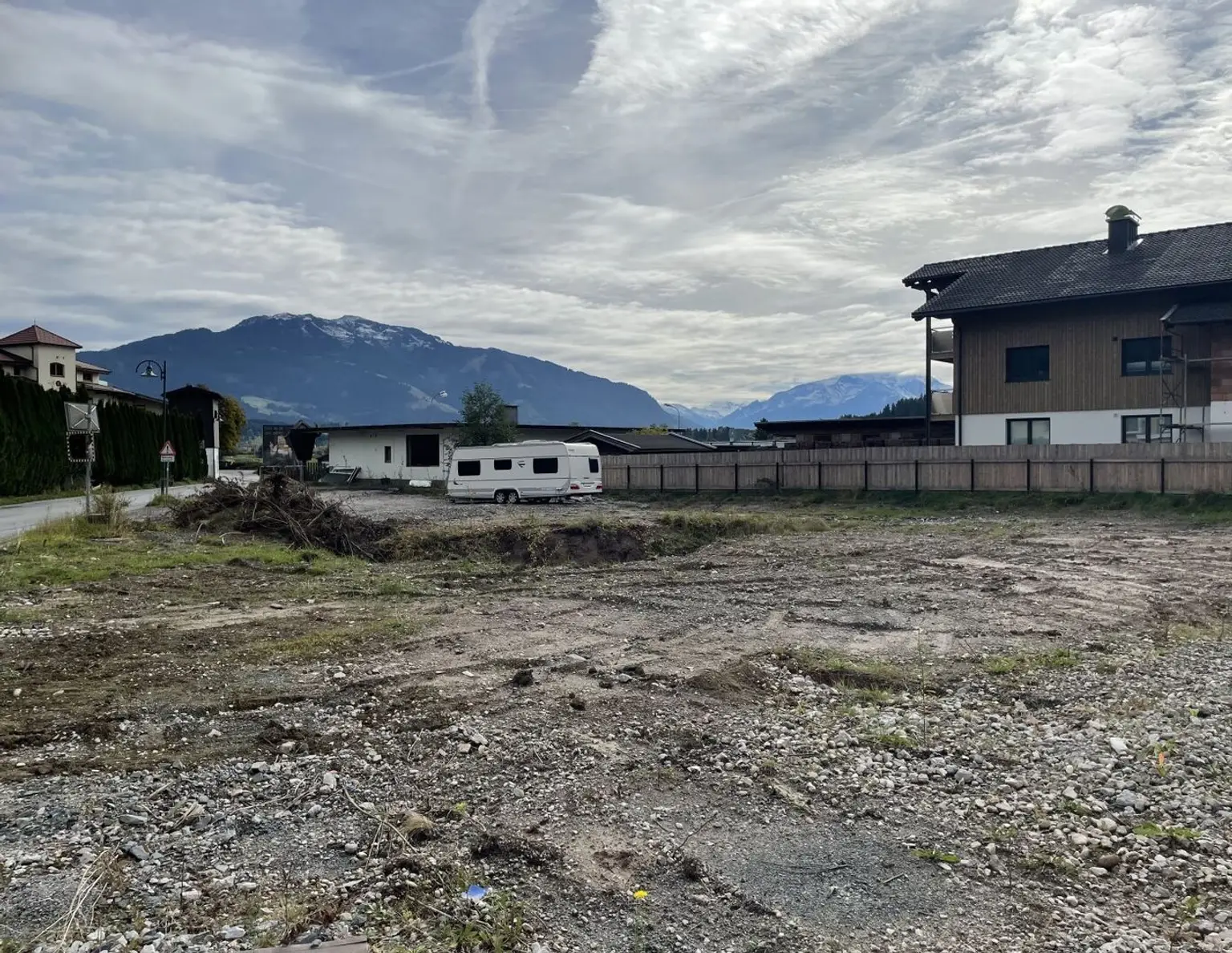 Zum Verkauf steht ein Grundstück in Saalfelden Ortsteil Uttenhofen