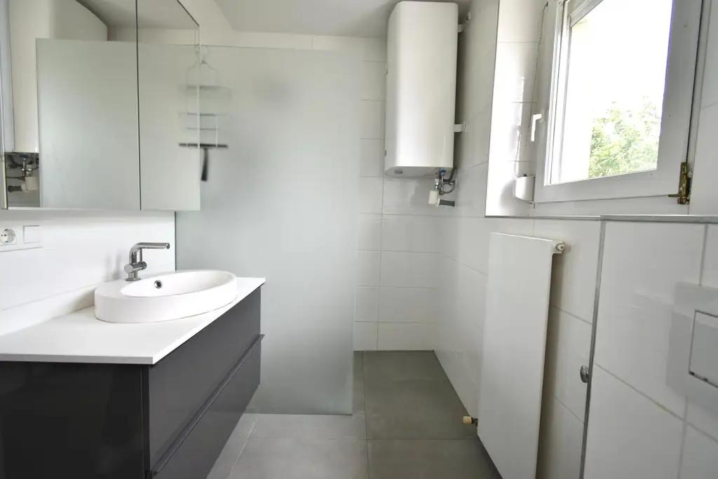 Sonnige 3-Zimmer-Wohnung mit moderner DAN-Küche und Balkon in zentraler Lage!