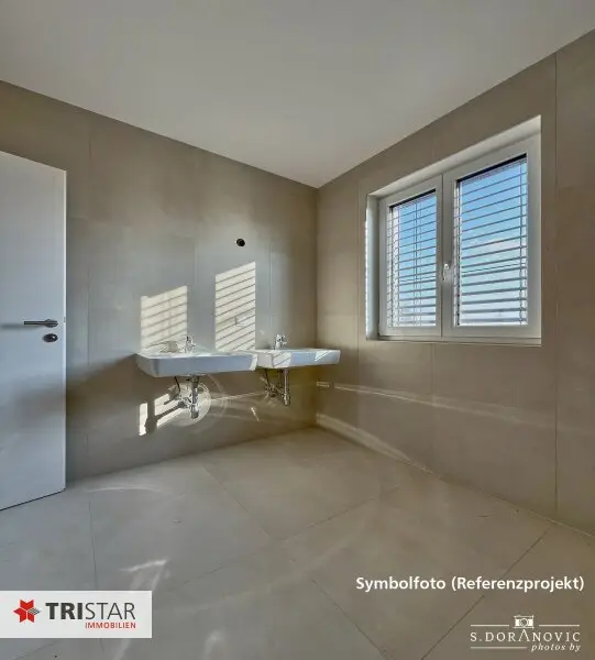 NEU • FAMILIENTRAUM • 4 HÄUSER • GARTEN • TERRASSE • PKW-STELLPLÄTZE • NÄHE LOBAU • LUFTWÄRMEPUMPE • 1220 WIEN