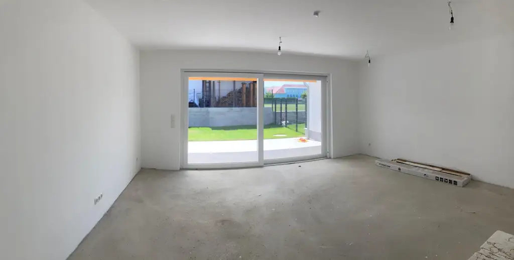 "Helle 3-Zimmer-Eigentum mit Loggia, Terrasse und Eigengarten"