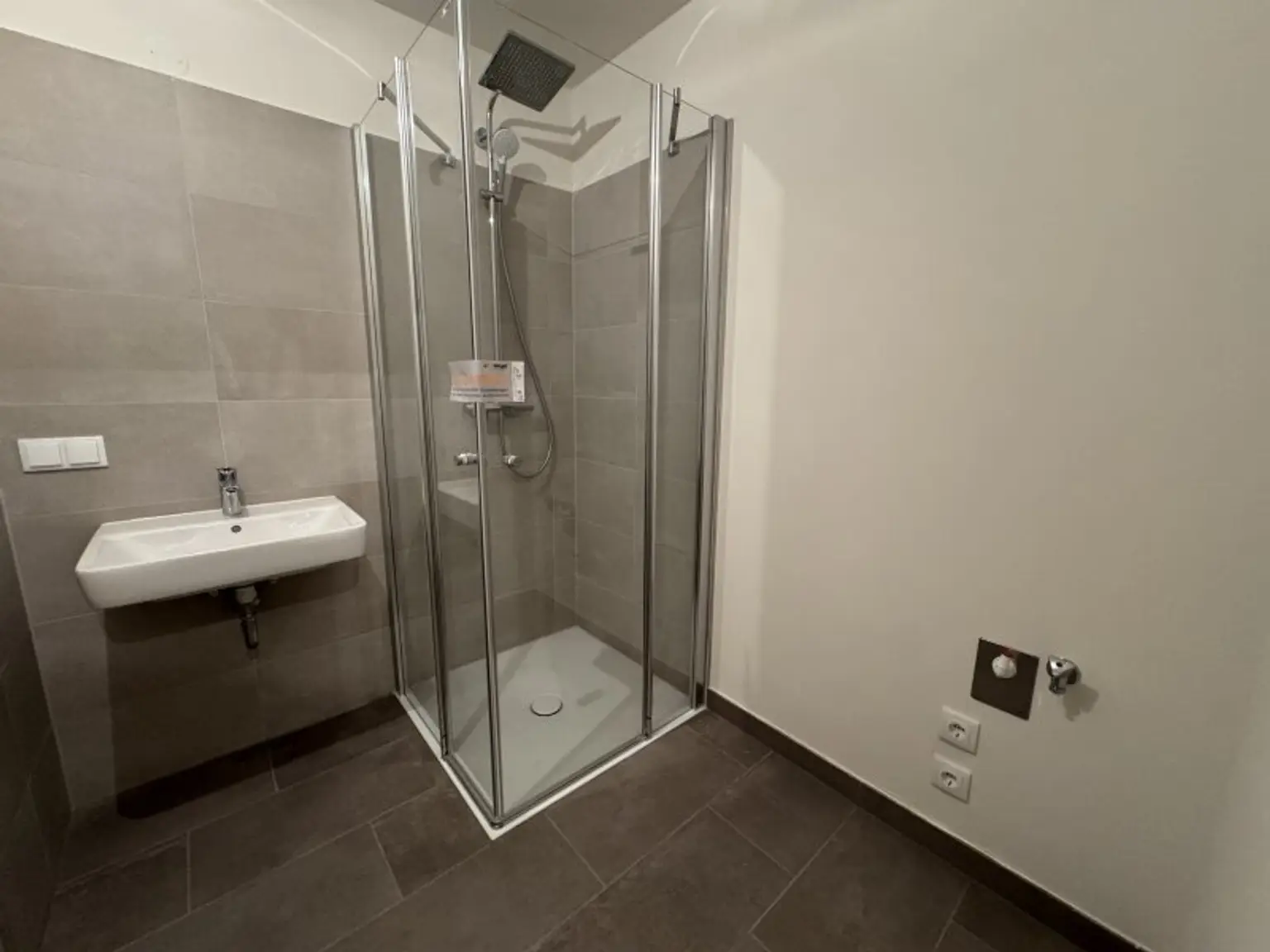 Jetzt Besichtigen! Tolle 2 Zimmer Wohnung Erstbezug nahe U1 Kagraner Platz!