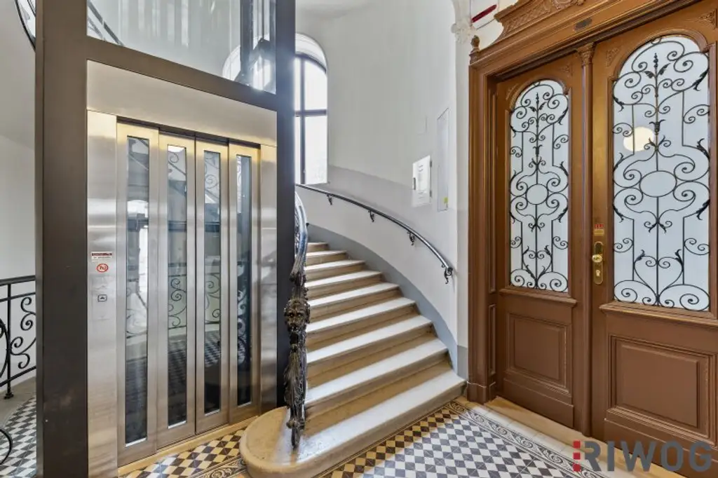 **Luxus auf höchsten Niveau**4-Zimmer**3 Bäder**2 Balkone**Smart-Home**uvm.