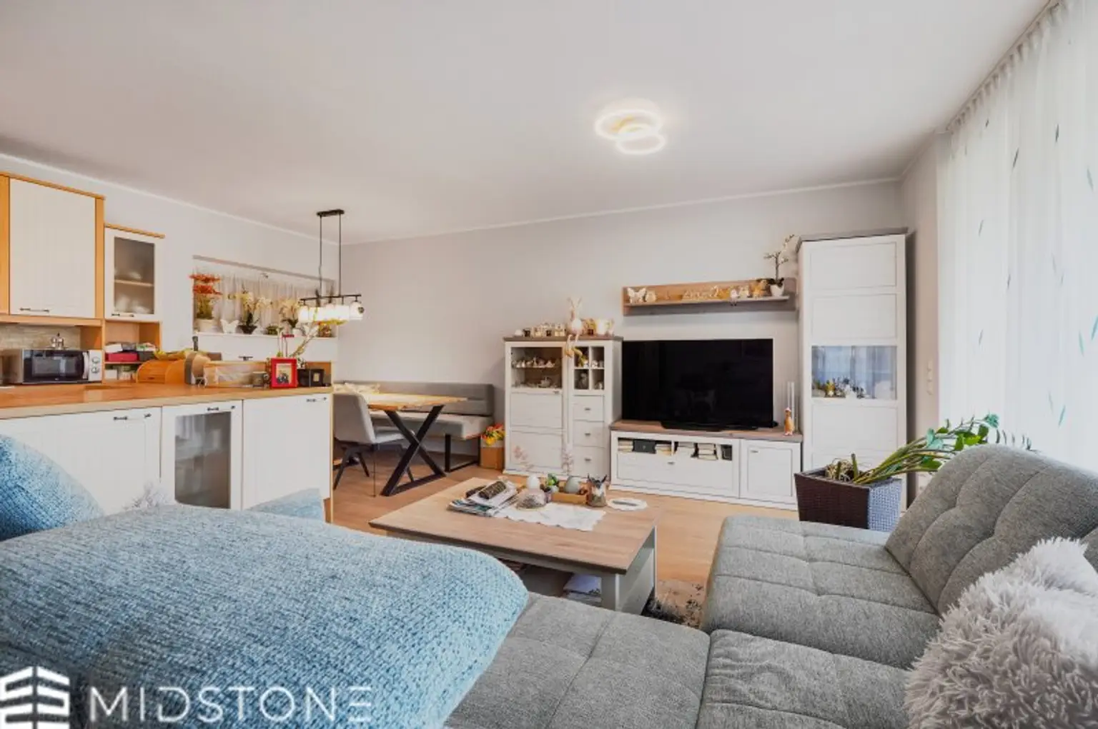 *Sonnige Gartenwohnung in ruhiger Lage* Komfortables Wohnen mit Terrasse und Garage