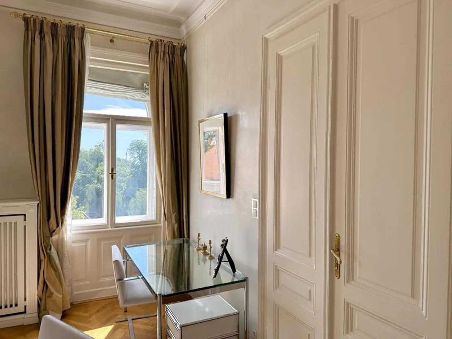 Büro mit Grünblick