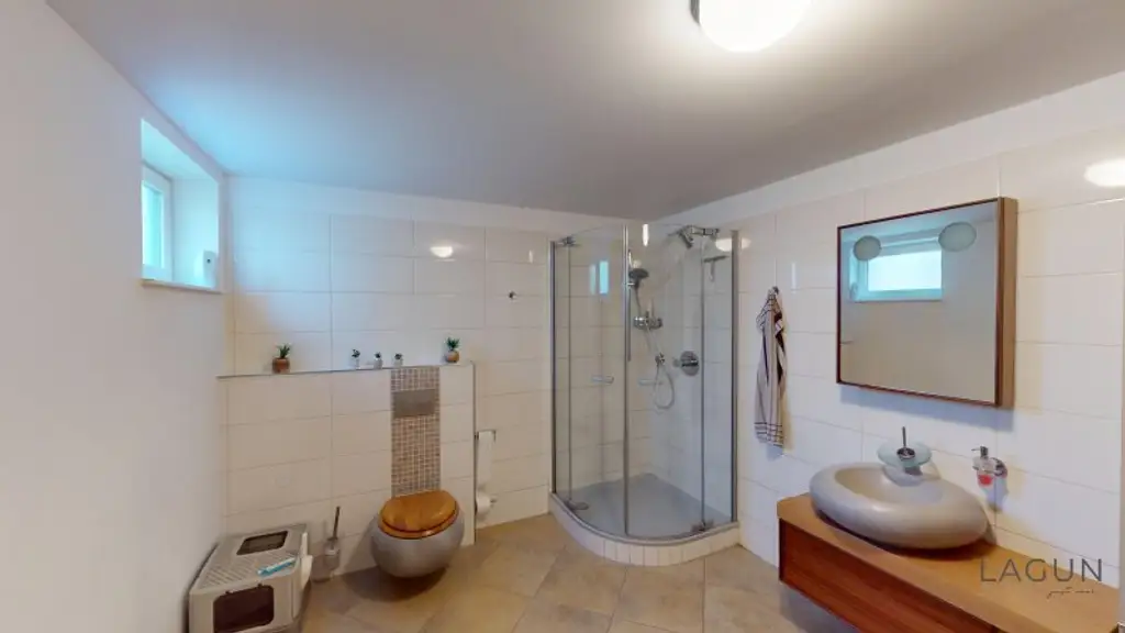 Hochwertiges Luxus-Einfamilienhaus in Maria-Lanzendorf