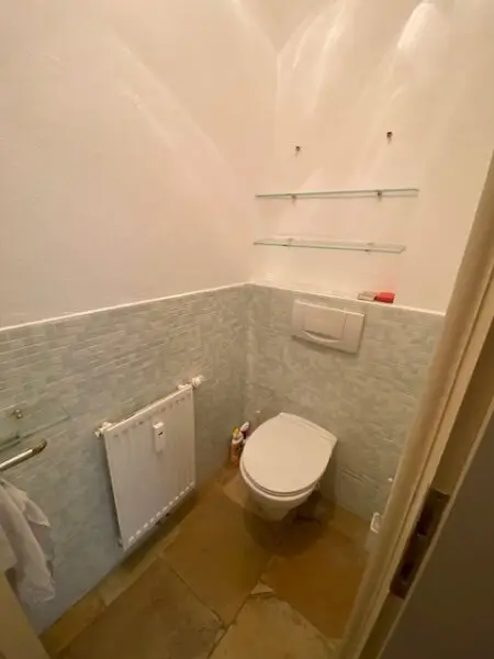 Traumhafte Gartenwohnung in Ebergassing: 140m² gepflegt mit Einbauküche und Badewanne!